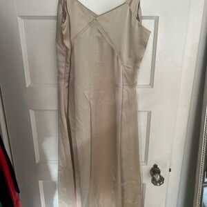 Elegant Beige Sleeveless Dress
